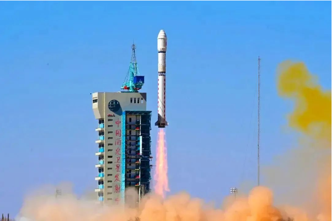 Composite fairing assists Chang Zheng 2D rocket satellite internet technology test